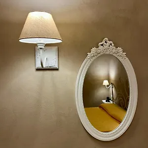 https://hotel-calais.italymilanhotels.net